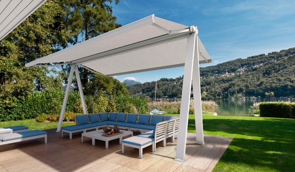 Uve Awning